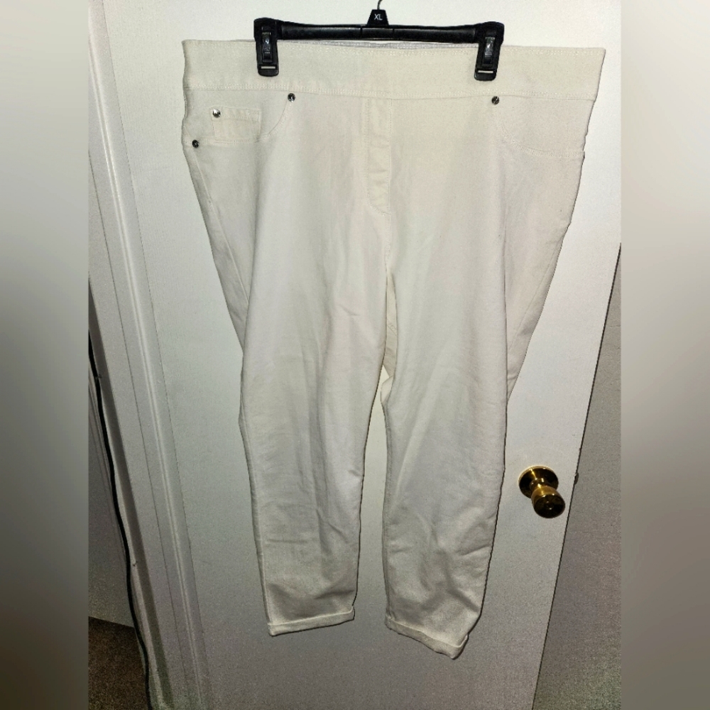 Slim Factor Luxe Denim Crop White Denim 2x
